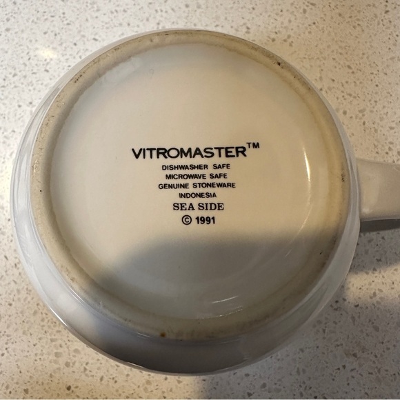 Vintage 1991 Vitromaster Sea Side Pattern Set of Four Coffee Mugs - Picture 5 of 14